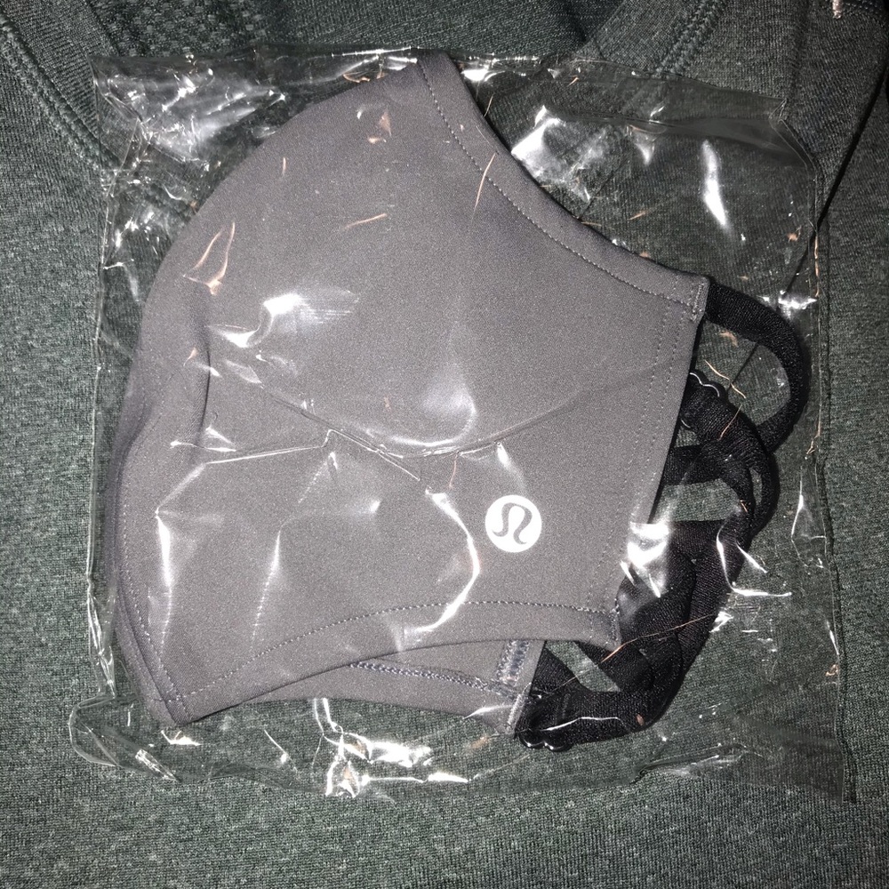 Lululemon Face mask